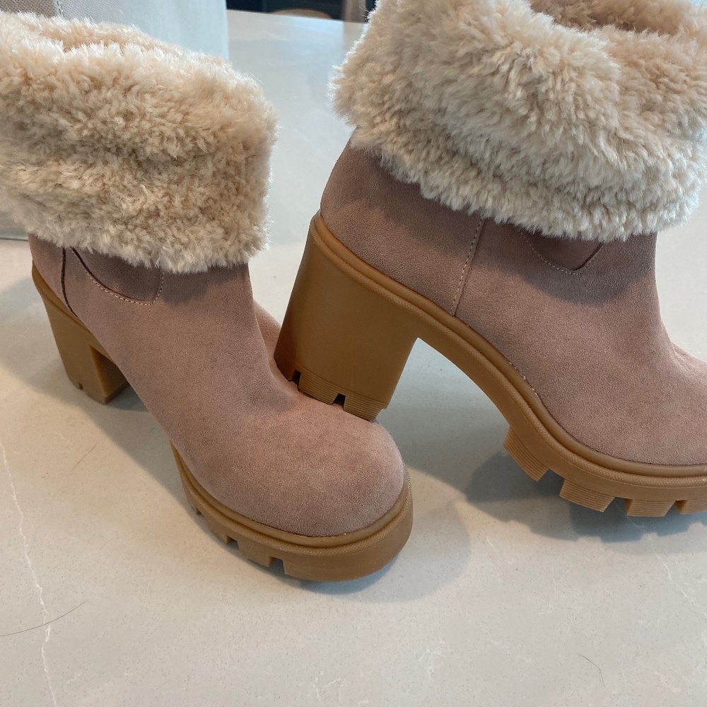Tan fur boots